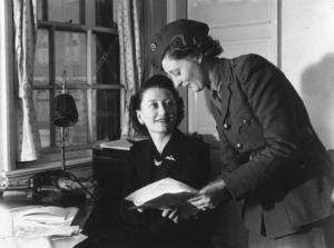 Beatrice Rathbone by Dennis Oulds, via Getty Images