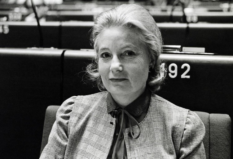 Photograph of Sheila Faith